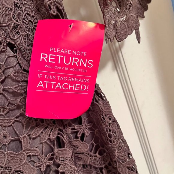 NWT Paper Dolls bardot crochet dress with fluted sleeves - Picture 13 of 14